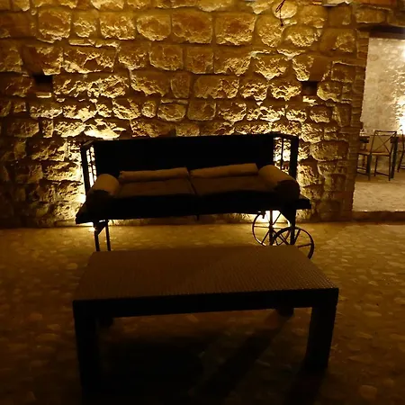 Pietre Di Fiume